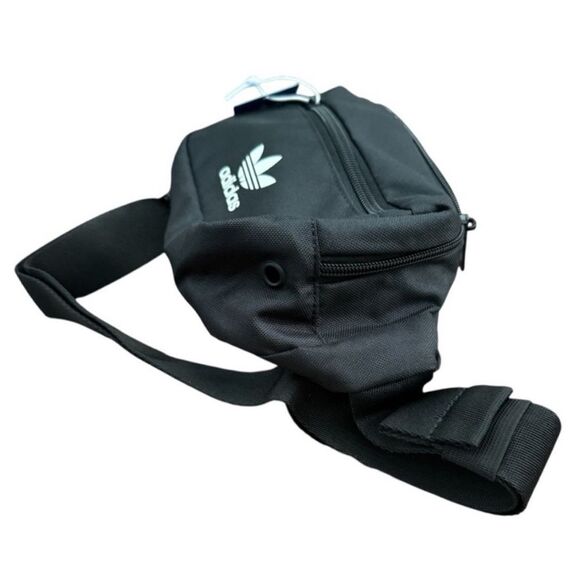 NEW Adidas Originals Black Crossbody Waist Pack OSFA IR1052 Adjustable Strap - Picture 2 of 6